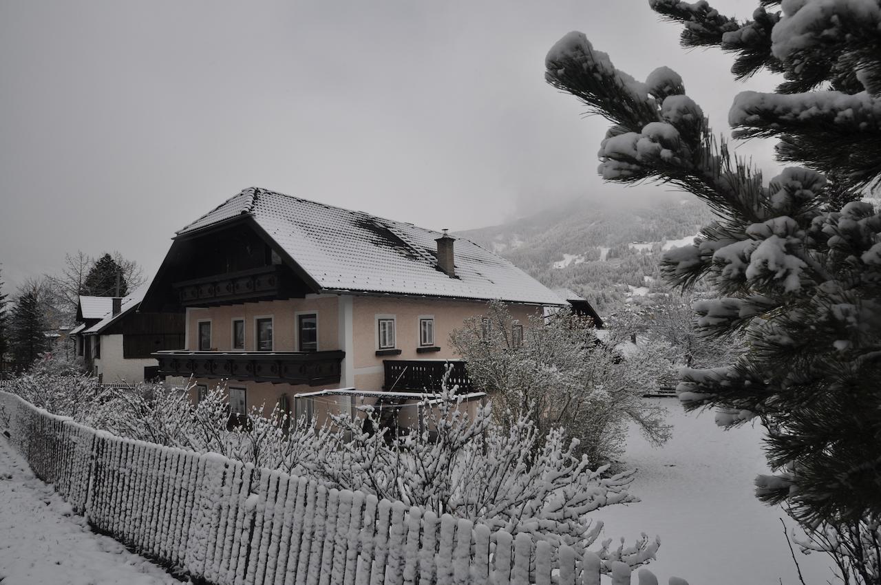 Gasthaus Chalet Mur ซังคท์มิคาอิลอิมลุงเกา ภายนอก รูปภาพ